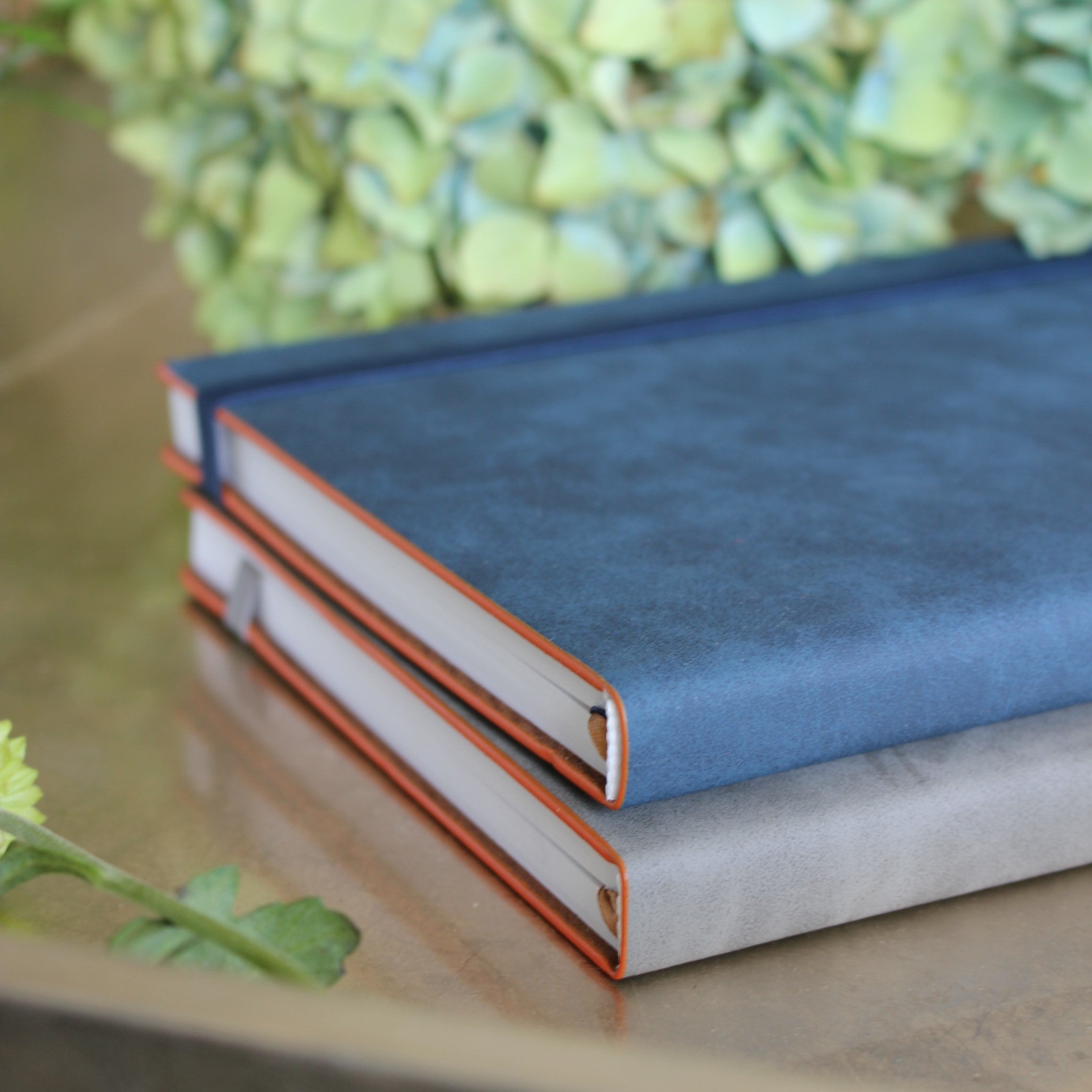 Business Professionals | Holiday Gift Guide by Do Good Paper Co.